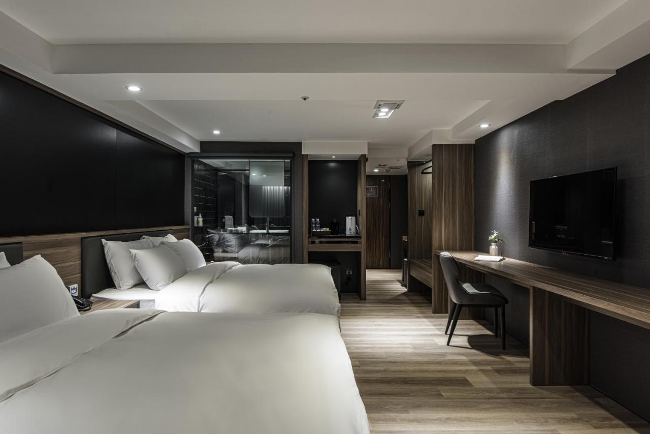 Autumn Willow Hotel Taizhong Zewnętrze zdjęcie