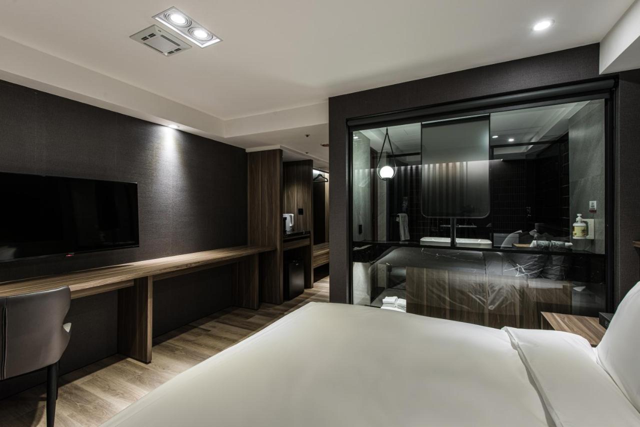 Autumn Willow Hotel Taizhong Zewnętrze zdjęcie