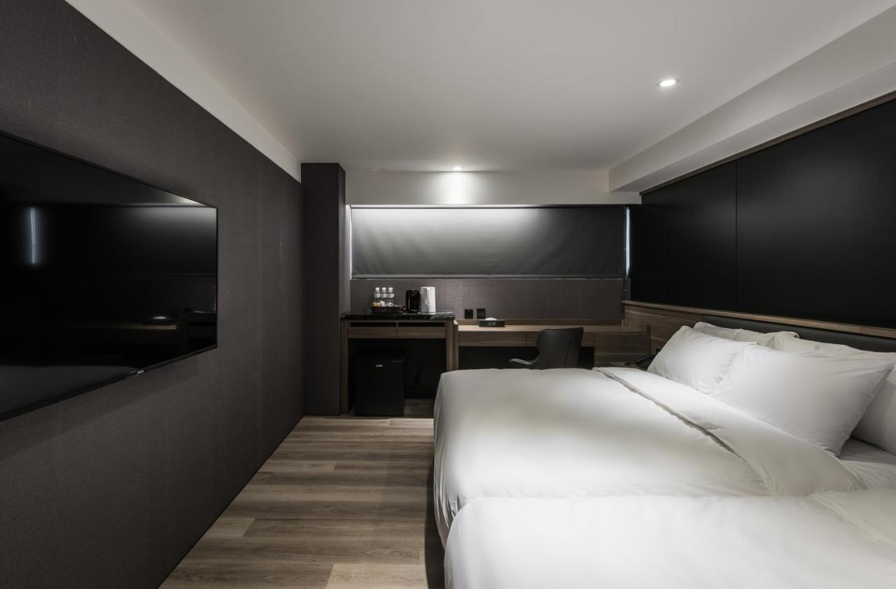 Autumn Willow Hotel Taizhong Zewnętrze zdjęcie