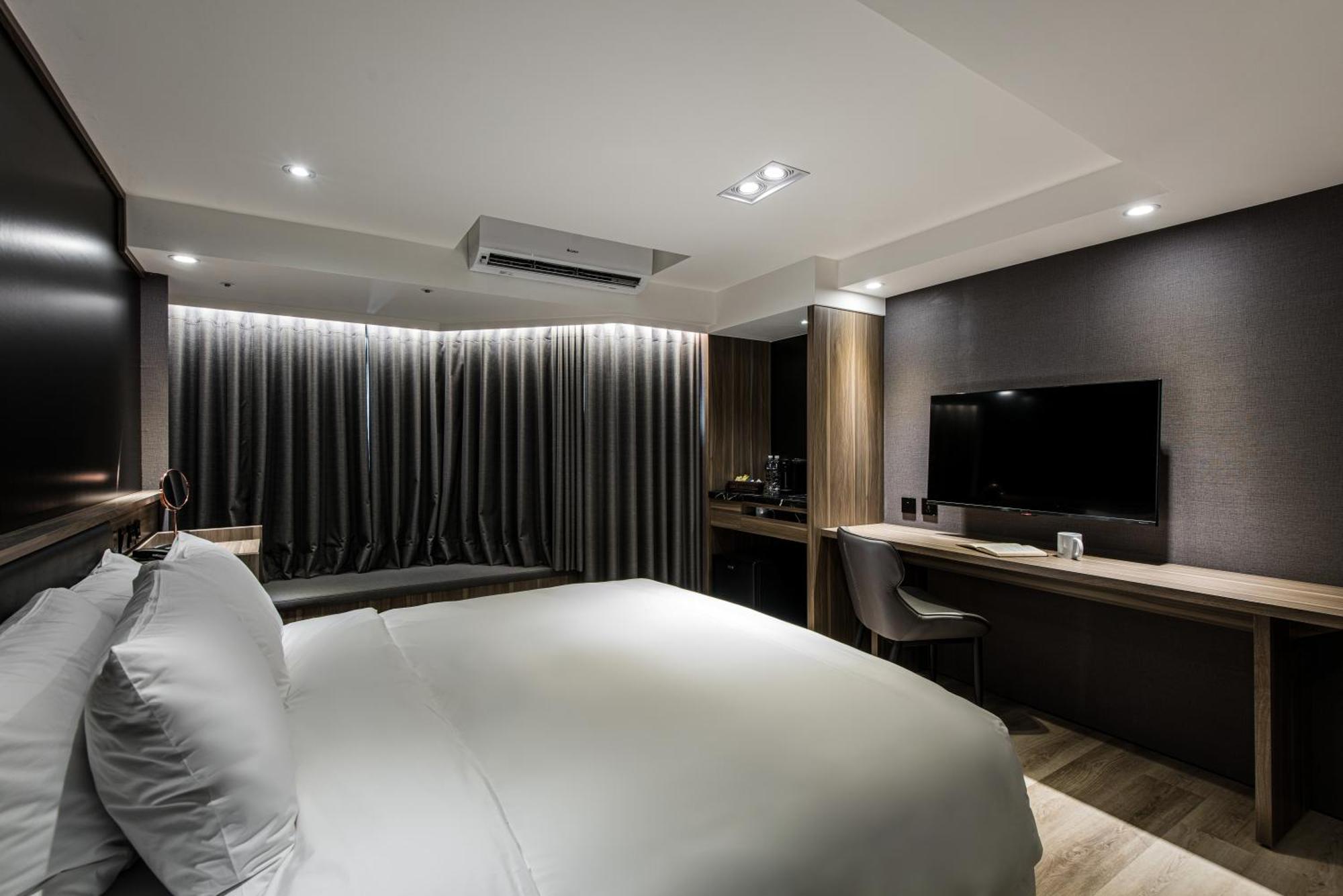 Autumn Willow Hotel Taizhong Zewnętrze zdjęcie
