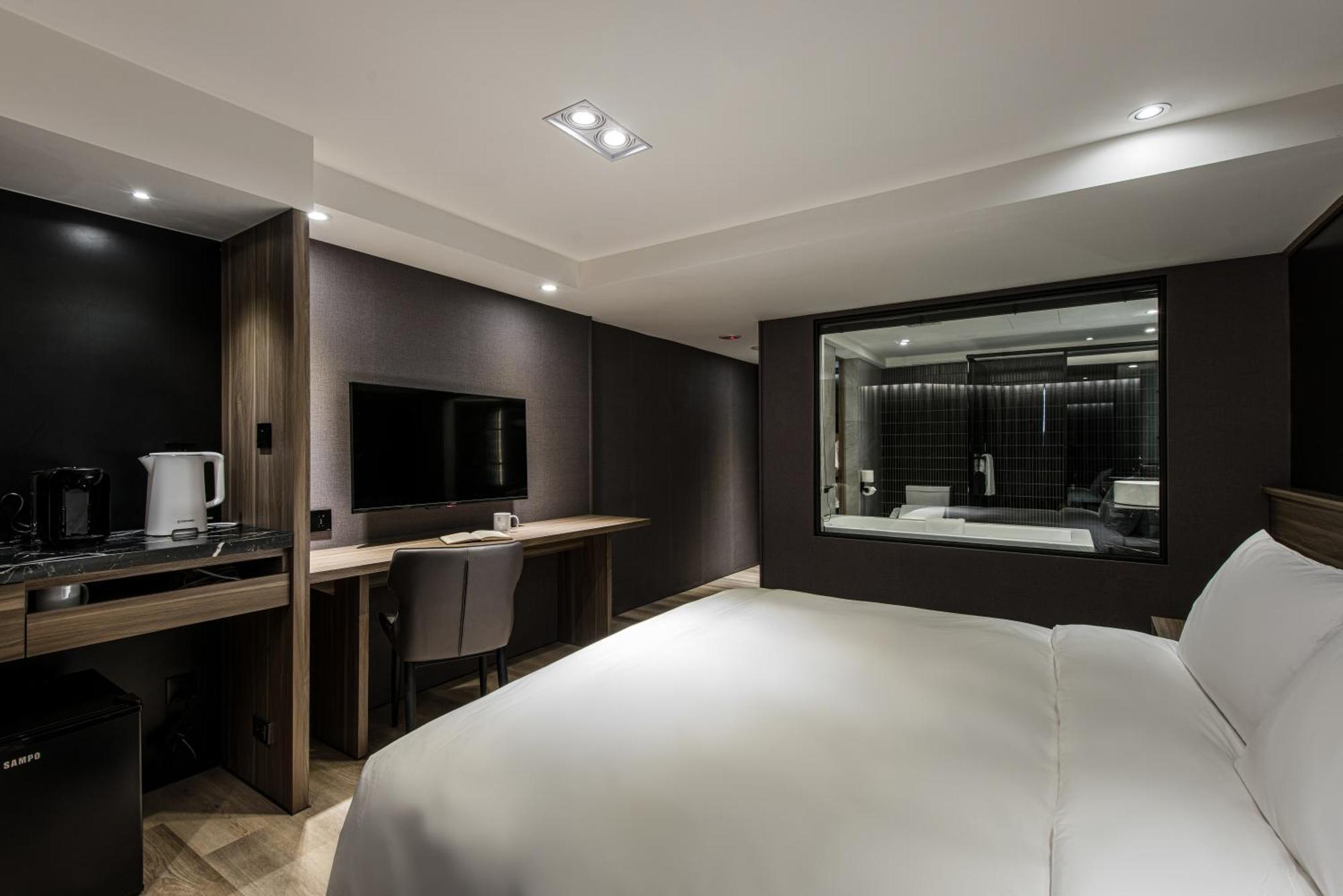 Autumn Willow Hotel Taizhong Zewnętrze zdjęcie