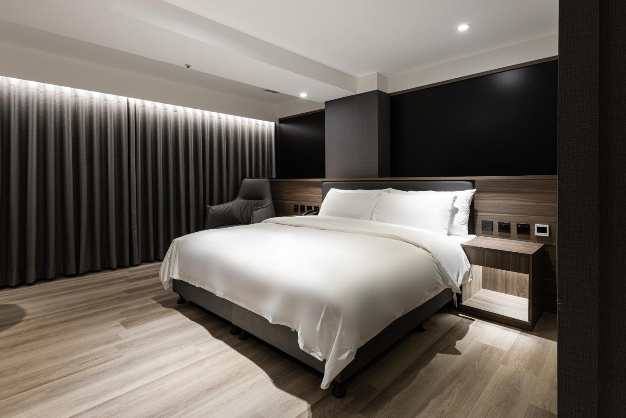 Autumn Willow Hotel Taizhong Zewnętrze zdjęcie