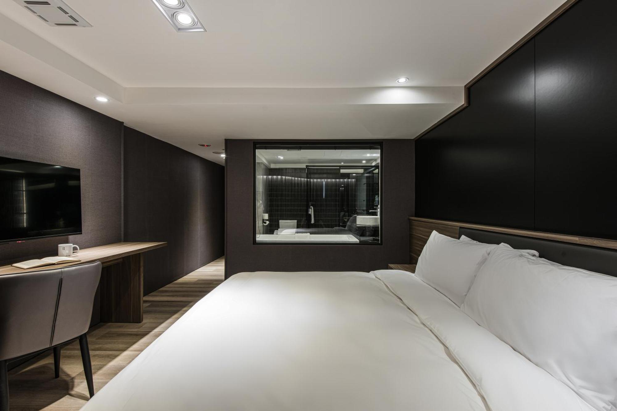 Autumn Willow Hotel Taizhong Zewnętrze zdjęcie