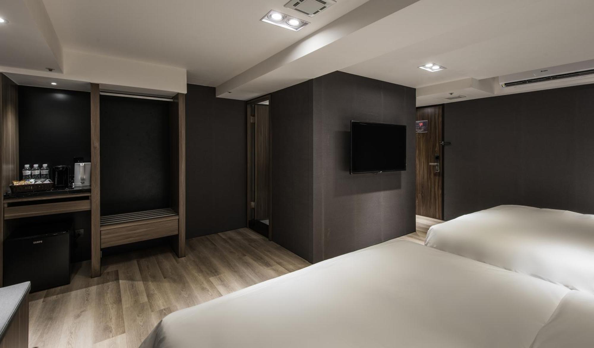 Autumn Willow Hotel Taizhong Zewnętrze zdjęcie