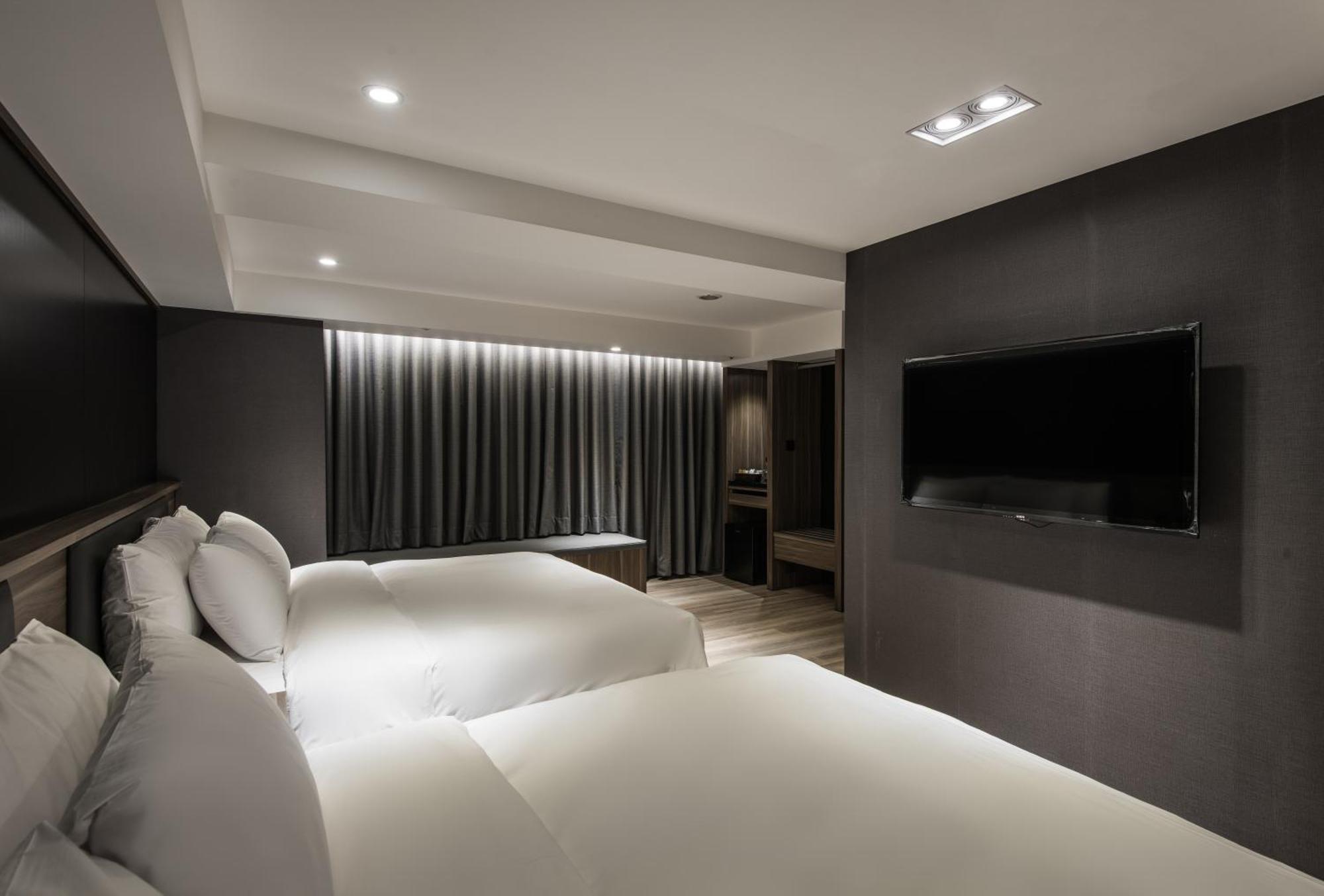 Autumn Willow Hotel Taizhong Zewnętrze zdjęcie